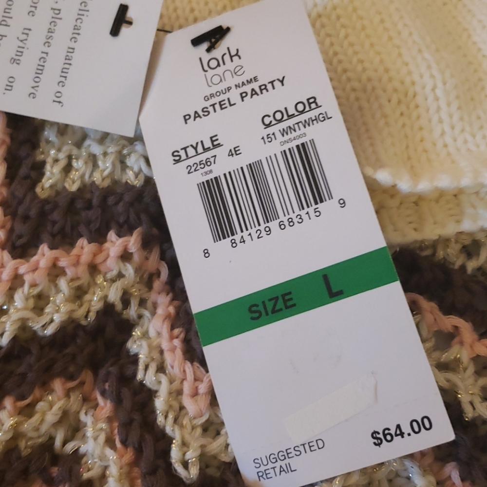 Beautiful sweater - Picture 3 of 5